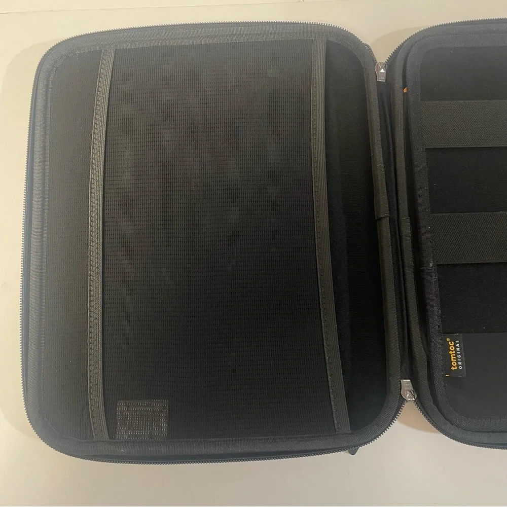 Tomtoc Gray Portfolio Case Model A06-004G